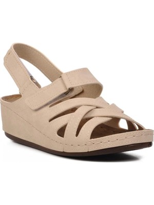 Ayakmod 09-985 Bej Kadın Dolgu Topuk Sandalet