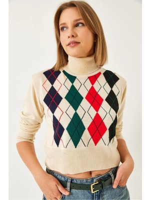 TeknoKapsül Bianco Lucci Kadın Balıkçı Yaka Desenli Crop Triko Kazak 60351303