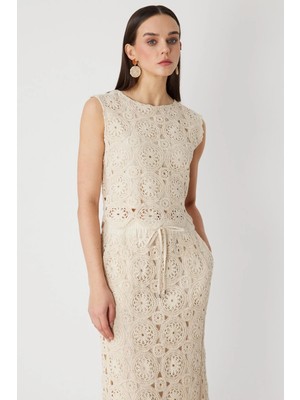 ON Kadın Dantel Desenli Crop Bluz 76371 Krem