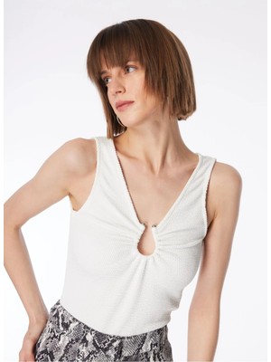 Fabrika Kırık Beyaz Kadın V Yaka Body F4SL-TST0626