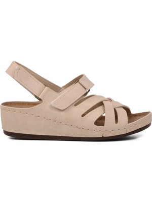 Ayakmod 09-985 Bej Kadın Dolgu Topuk Sandalet