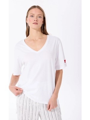 Fabrika Beyaz Kadın V Yaka Oversize T-Shirt Talıta