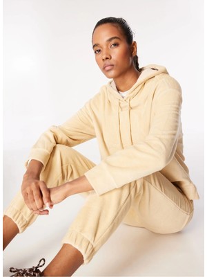 Discovery Expedition D4WL-SWT3084 Bej Kapüşon Yaka Loose Fit Nakışlı Kadın Sweatshırt