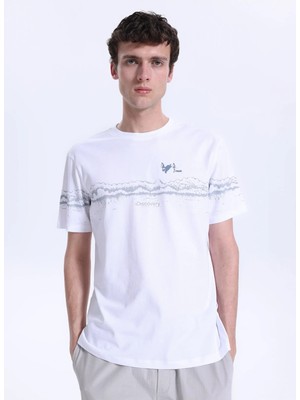 Discovery Expedition D6SM-TST3783 Beyaz Bisiklet Yaka Relaxed Baskılı Erkek T-Shirt