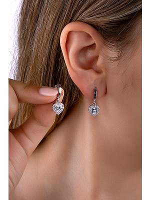 Innuendo Jewelry 925 Ayar Gümüş Taşlı Çerçeveli Kalp Kesim Taşlı Halka Küpe