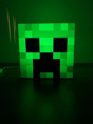 Mikasso Minecraft Creeper Lambası (Usb LED Işık Ile Çalışır) Plastik Yeşil