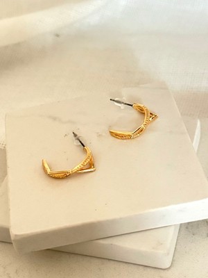 Demokan Kadın Taş Detay Köşeli Sonsuz Küpe