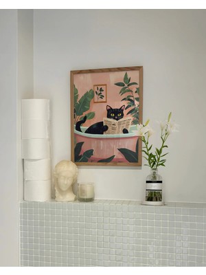 Mikasso Küvette Gazete Okuyan Kedi Posteri, Kedi Posteri, Banyo Temalı Çerçevesiz Kedi Posteri Kağıt Pembe Ç