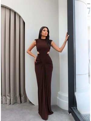 Esra Helvacı Bel Formlu Vatkalı Elbise