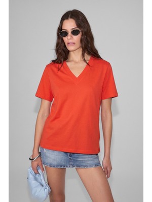 Ethiquet Sheane Kadın %100 Organik Pamuk Derin V Yakalı Comfort Fit Kırmızı T-Shirt