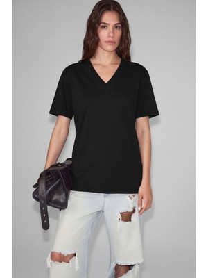 Ethiquet Sheane Kadın %100 Organik Pamuk Derin V Yakalı Comfort Fit Siyah T-Shirt
