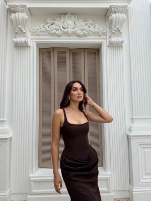 Elinda Askılı Sırt Bağcık Detay Midi Elbise 221813