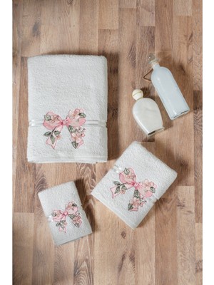Arliva Çiçek Fiyonk Bukle Nak. 2'li Kutulu Set Ekru 30X50-50X85