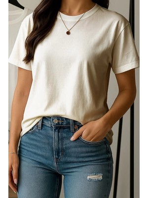 Freedom Storee Kadın Bisiklet Yaka Oversize T-Shirt Kırık Beyaz