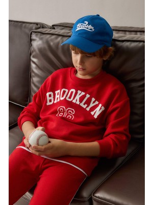 DeFacto Regular Fit Bisiklet Yaka Kolej Baskılı Sweatshirt Erkek Çocuk H9894A826AU
