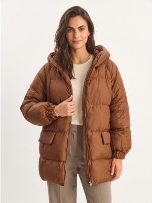Onloox Kahverengi Polyester Yarasa Kol Oversize Kapüşonlu Detaylı Fermuarlı Şişme Mont