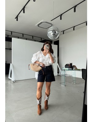 Özge Özgenç Basic Denim Şort