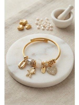 Renklime Beyaz Balık Model Gold Renk Charmlı Bileklik - Lisinya
