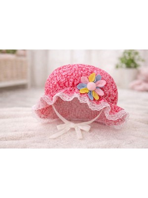 🌸 Miniboncuk Fuşya Çiçek Desenli Bağcıklı Dantel Detaylı Kız Bebek Güneş Şapkası (0-24 Ay)