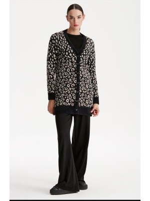 21264 Leopar Desenli Mink Triko Hırka