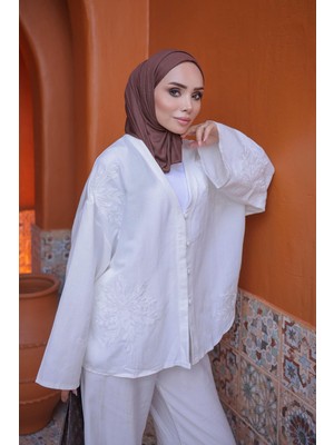 İmaj Butik Ekru Nakış Detaylı V Yaka Gömlek