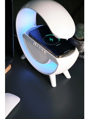 Genel Tedarik Beyaz Bluetooth Hoparlörlü Masa Lambası, Kablosuz Şarj Özellikli ve 2 Saat Dinleme Süresi