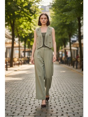 Stil Kuşağı Nakış Işlemeli Yelek Pantolon Ikili Takım