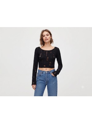 Neden Tekstil Siyah Delikli Uzun Kollu Crop Bluz