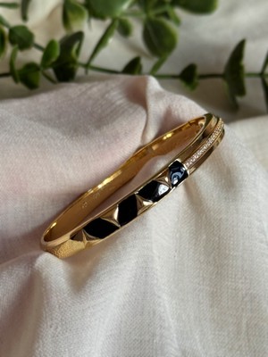 Xuping Jewelry Gold Kaplama Siyah Mineli ve Zirkon Taşlı Geometrik Kelepçe Bilezik