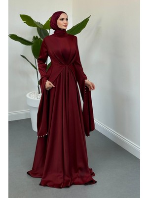 Merven Akyüz Favella Kolları Incili Yırtmaçlı Saten Abiye Bordo