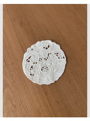 Marys Concept Klasik Dantel Çiçek Desenli Kokteyl Peçeteleri - 6'lı Set Beyaz