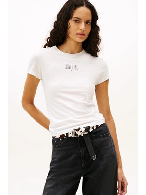Tommy Jeans Kadın Tişört DW0DW21841 Beyaz