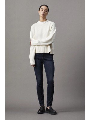 Calvin Klein Jeans Kadın Kazak J20J225073 Beyaz