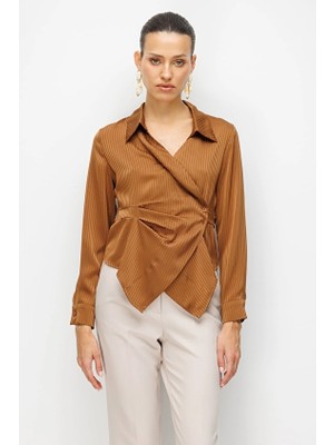 Ekol Kruvaze Regular Fit Polyester Uzun Kollu Kadın Gömlek 02826 Açık Kahverengi