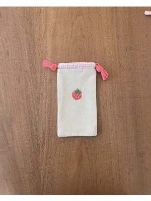 Marys Concept Nakışlı Gözlük/telefon Kılıfı Çilek Işlemeli