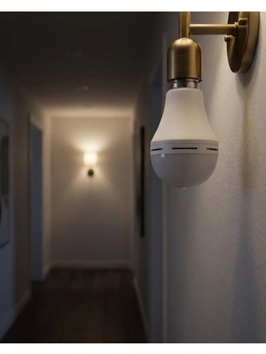 Astraltech Şarjlı LED Ampul E27 Duy 6500K Beyaz Işık Kesintisiz Aydınlatma