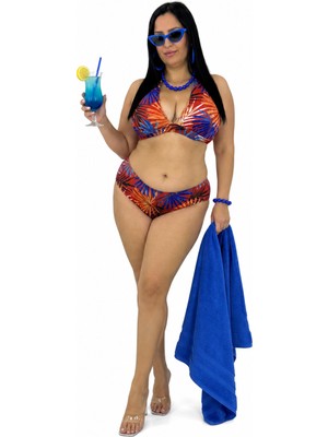Eros Büyük Beden Bağlamalı Üçgen Desenli Sabit Kap Boyundan Bağlamalı Kadın Bikini Takımı