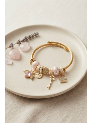 Clariss Pembe Kalp Model Gold Renk Charmlı Bileklik