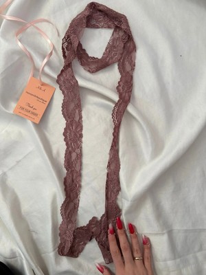Nurcanilirboutique Zarif Fransız Dantel Gül Kurusu Fular