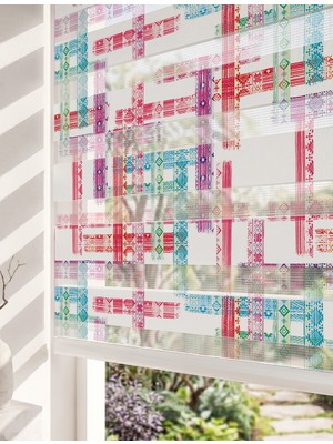 Adhome Renkli Fırça Darbeli Geometrik Çizgiler Dijital Baskılı Lüks Zebra Perde | Ölçü: 30 x 30