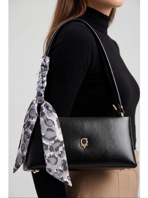Mckanzie 3822 Fularlı Baget Çanta