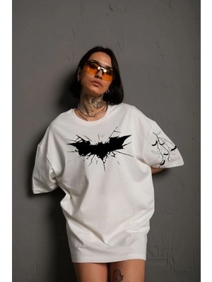 Velmora Fashion Kadın Bisiklet yaka tişort Ön ve Kol Yarasa Baskılı T-shirt  - Beyaz