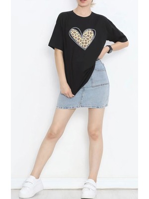 Tarz Yeri 14 Şubat Sevgililer Günü Leopar Kalp Baskılı Oversize Bisiklet Yaka T-shirt - Siyah