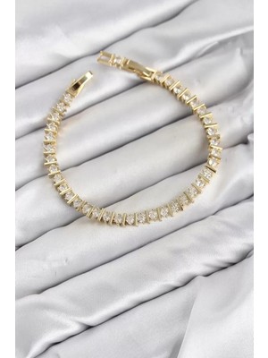 Uravas Store cm Şerit Model Zirkon Taşlı Vıp Seri Gold Renk Pirinç Kadın Bileklik TJ-BB8606