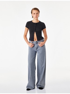 Koton Slim Fit Düğmeli Bisiklet Yaka Kısa Kollu Hırka