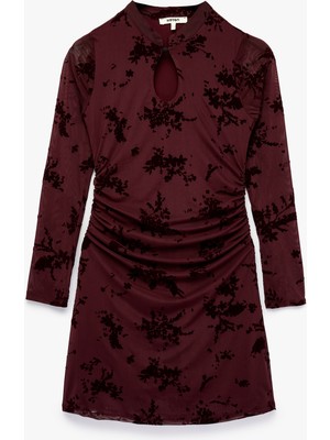Koton Slim Fit Drapeli Uzun Kollu Dik Qipao Yaka Çiçekli Tül Mini Elbise