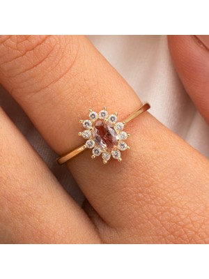 Fasek Gold Gümüş Yüzük -Oval Kesim Zultanit Yan Zirkon Taşlı Modern 925 Ayar Gümüş Kadın Tektaş Yüzük-Hediyelik