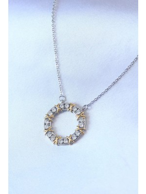 Uravas Store 316L Çelik Gümüş Renk Zirkon Taşlı Gold Detay Xoxo Kadın Kolye - TJ-BKO7459