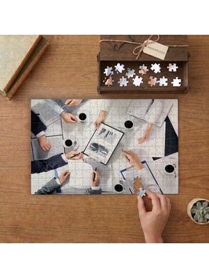 Mühendissler- Çalışma Masası Tasarımı 240 Parça Ahşap Puzzle Ahşap Kutuda  MP00671
