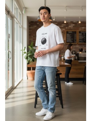 Lumora Store %100 Pamuk Volume Control The Vibes Baskılı Unisex Oversize Tişört Beyaz